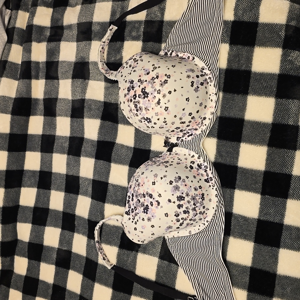 Victoria Secret Flower Print Demi 36DD